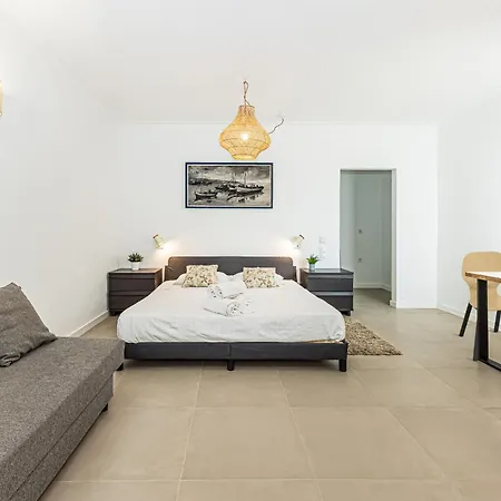 Chilling In House Retreat By Algarve Golden