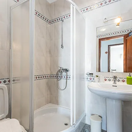 Tatil Evi Chilling In Lagos | 5Br Villa With Private Pool Lagos